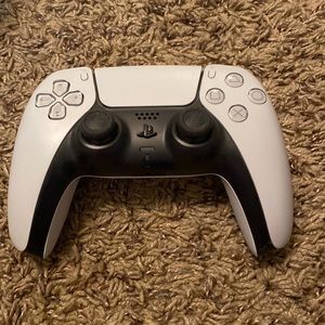 PS5 remote controller